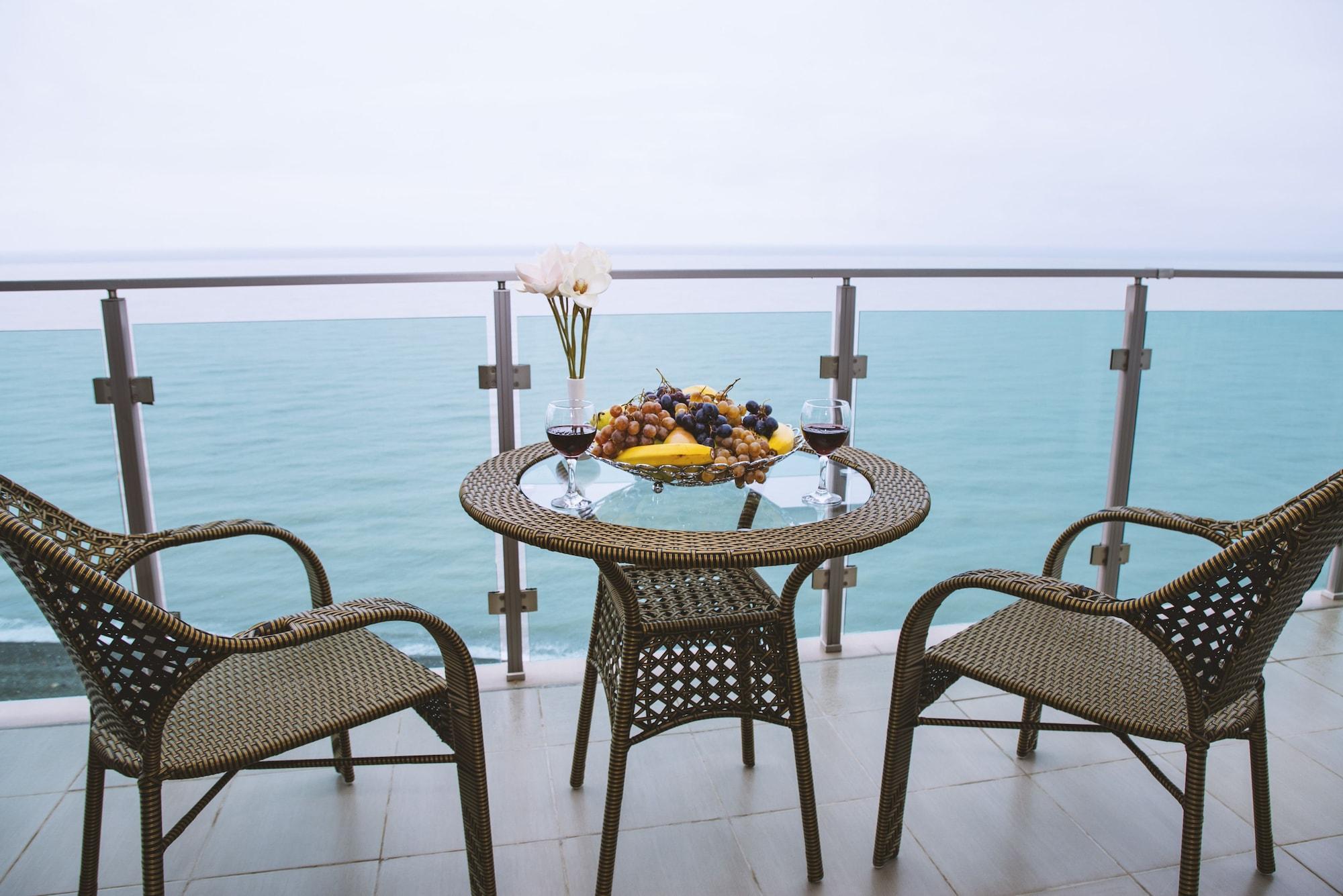Aqua Batumi Hotel & Apartments מראה חיצוני תמונה