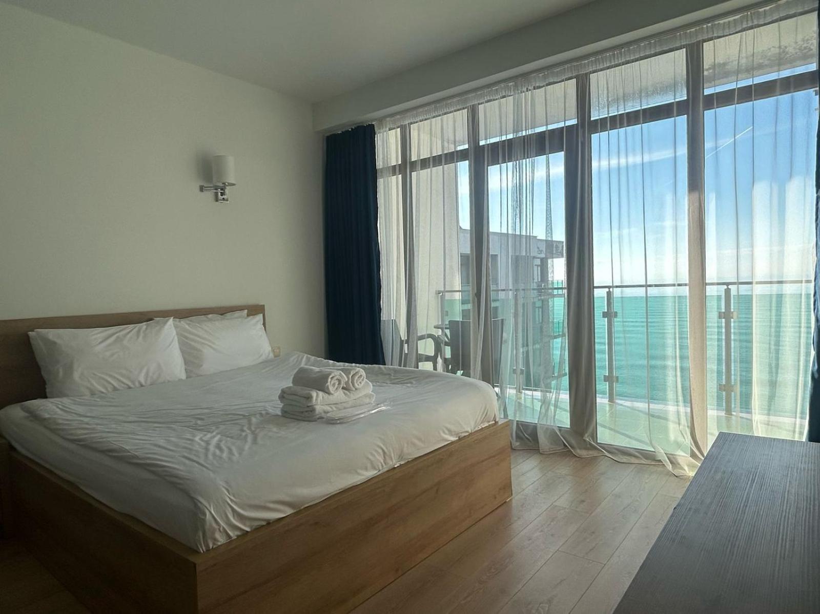 Aqua Batumi Hotel & Apartments מראה חיצוני תמונה